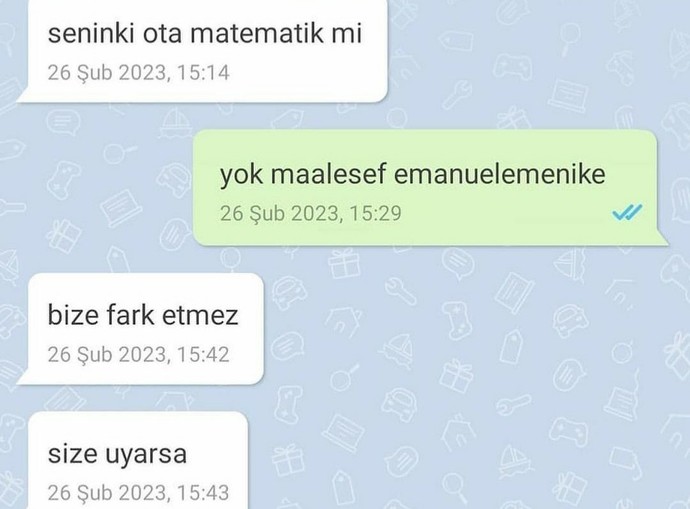 Mesajlaşırken yazım kurallarına dikkat eder misiniz?