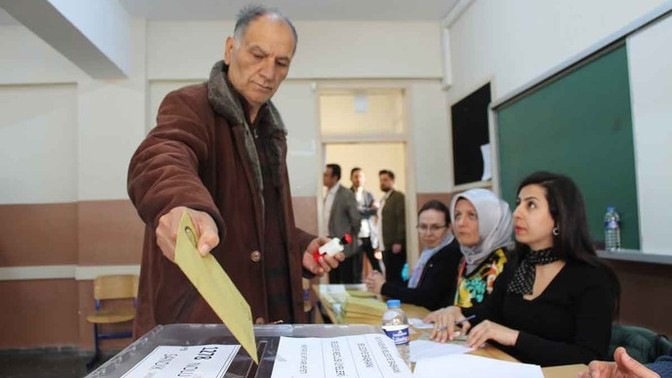 Sandık görevlisi olmak için nereye başvurulur?