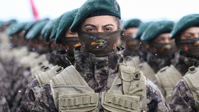 Makyaj yapmayan bir kadın askerle evlenir misiniz?