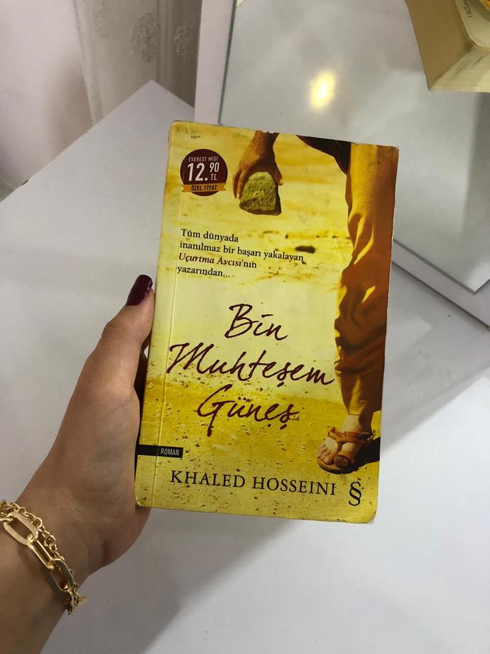 Önermeye bile kıyamıyorum dediğiniz kitaplarınız var mı, eğer varsa buraya bırakır mısınızz🧚?