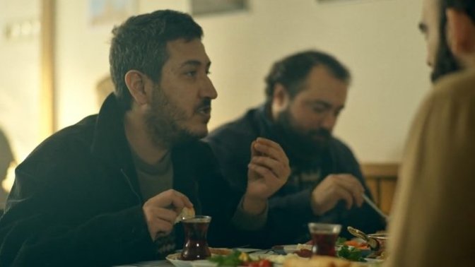 Kahvaltıda yemeyi en sevdiğin yiyecek nedir?