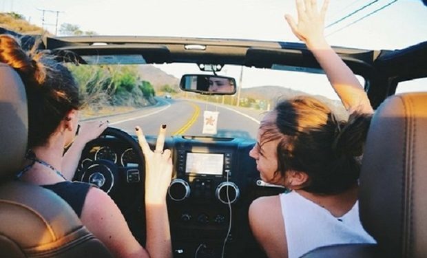 Sizinle yolculuğa çıkmak eğlenceli mi, sıkıcı mı olur?