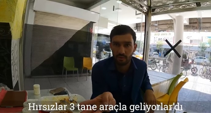 Afganistan'ın yeni başbakanı işe bisikletle gidip geliyor sizce bizde de böyle güzel manzaralar olur mu?