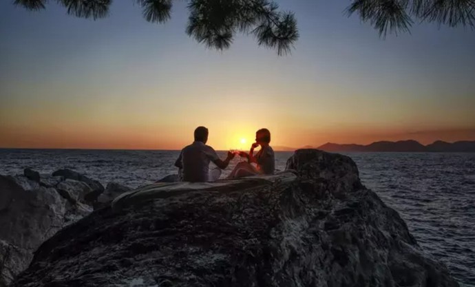En romantik tatil sana göre hangisi?
