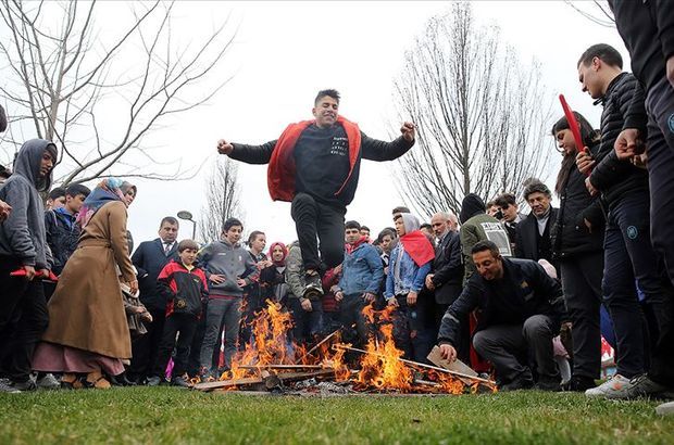 Baharın müjdecisi Nevruz Bayramı kutlu olsun! Siz de ateş yakıp üstünden atlayacak mısınız?