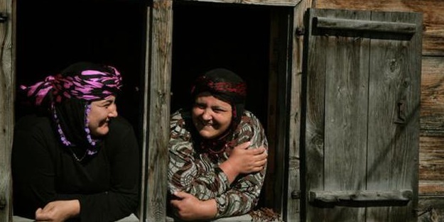Komşuluk ilişkileriniz nasıl, komşularınız sık sık kapıyı çalar mı?