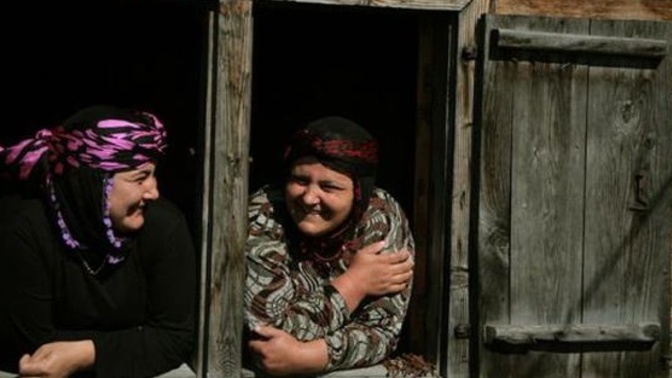 Komşuluk ilişkileriniz nasıl, komşularınız sık sık kapıyı çalar mı?