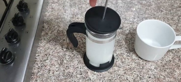 French Presste ayran yaptım, ister misiniz?