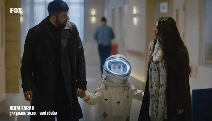 “İnsan kendini anlayana çiçek açar.” Tahir ve Farah arasındaki diyaloglar harika yazılıyor! Siz ne diyorsunuz?