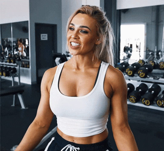 Spor salonunda sık sık tanışmak isteyen beyler oluyor, bu durum her kadının başına mı geliyor?