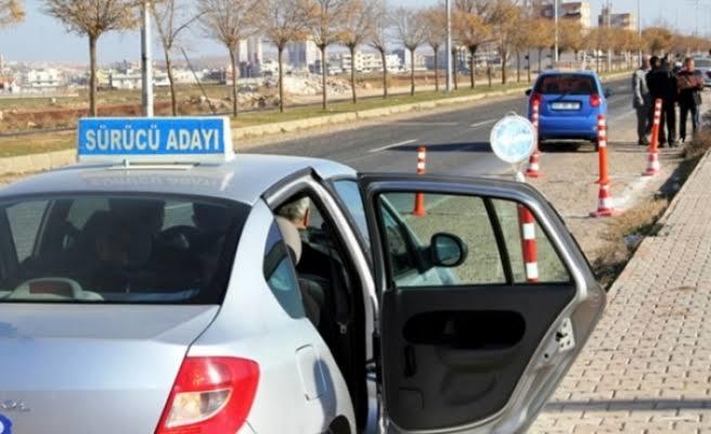 Yarın direksiyon sınavım var. Direksiyon sınavında nelere dikkat etmeliyim?