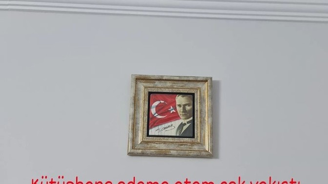 Evinizde Atatürk fotoğrafı ve Türk bayrağı var mı?