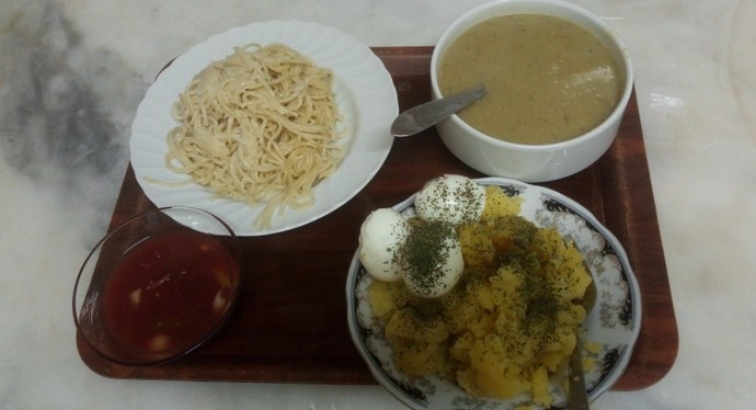 Dün iftarı tek başıma yaptım 😔siz kiminle yaptınız?