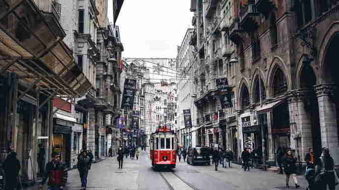 İstanbul'da gençler için gezecek yeri pahalı olmayan yerler neresi?