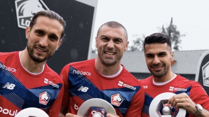 Yurt dışında oynayan futbolcularımızı başarılı buluyor musunuz?