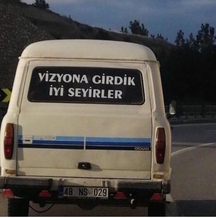 Herkesin görebileceği bir duvara yazı yazma şansınız olsaydı ne yazardınız?