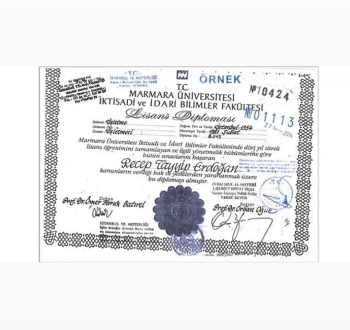 Cumhurbaşkanı Erdoğan mezuniyet diplomasını kamuoyuna paylaştı, ne düşünüyorsunuz?