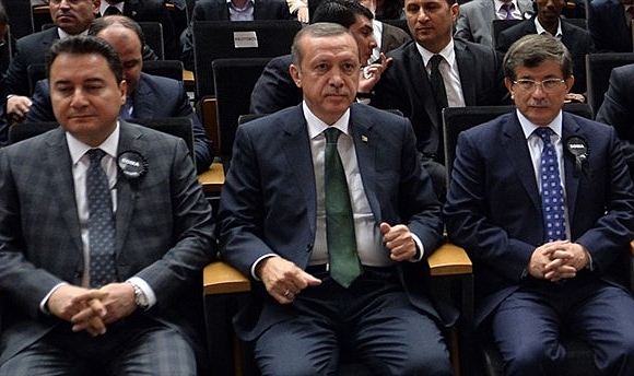Muharrem İnce'ye saçmalaması için para veriyorlar mı?