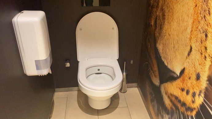 Floryada bir AVMde VIP tuvalet 25 TL! Tuvalete girmek için 25 TL verir miydiniz?
