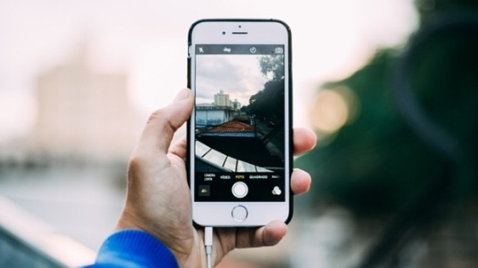 iPhone almayı düşünüyorum. Hangi modeli önerirsiniz?