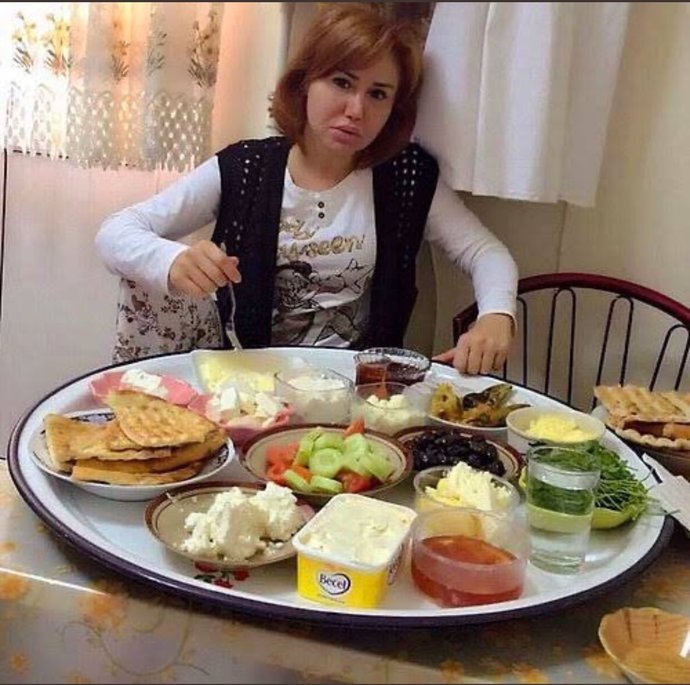 Sahurda kahvaltı mı, yemek mi tercih ediyorsunuz?