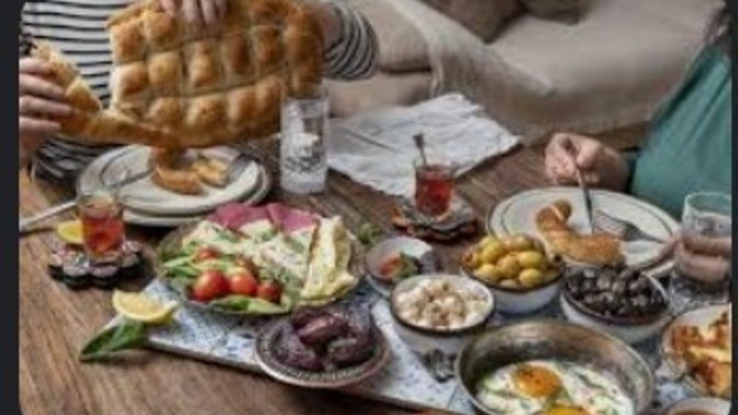 Sahur etkinliğini devam ettirenler var mı?