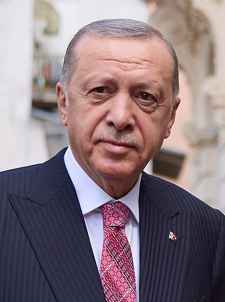 İkinci Tur İçin Hangi İsme Oy Verirdiniz?