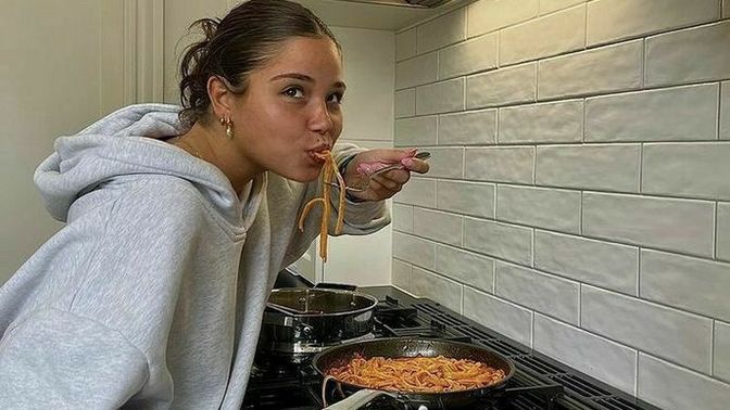 Mutfakta yemek yaparken yaptığın en büyük sakarlık ne?