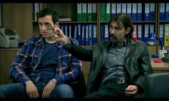 Sizi kendine çeken bir dizi, film karakteri var mı?