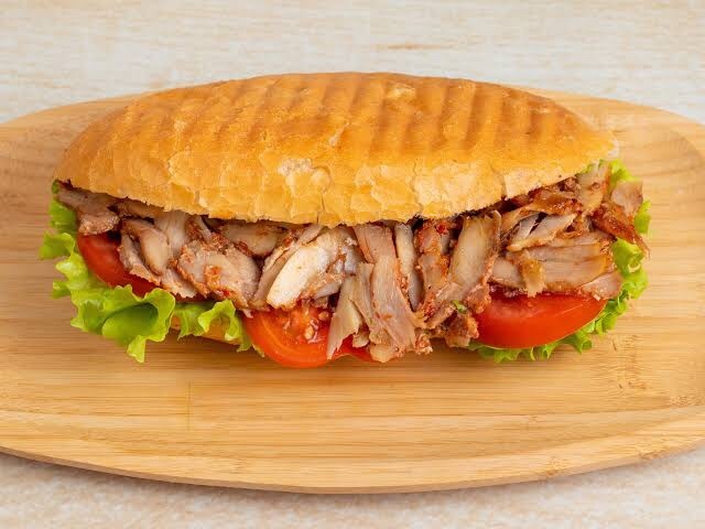 tantuni mi tavuk döner mi?