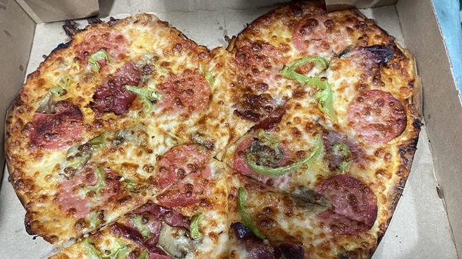 Kalpli pizza sever misiniz?
