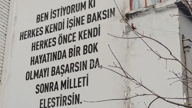 Birisini eleştirmeden önce, aynada kendinize bakıyor musunuz?