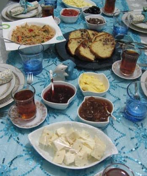 Oruç tutmasam da yalnız birakmam.