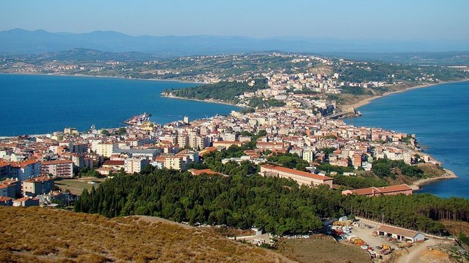 Sinop'a gittiğimizde görülmeden dönülmemesi gereken yerler neresi?