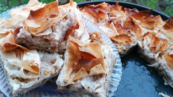 Üşengeç fakir baklavası yaptım. Geliştirebilmem adına yorum yapar mısınız? Nasıl olmuş?