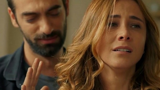 Ne onunla ne de onsuz yapamadığın biri var mı?
