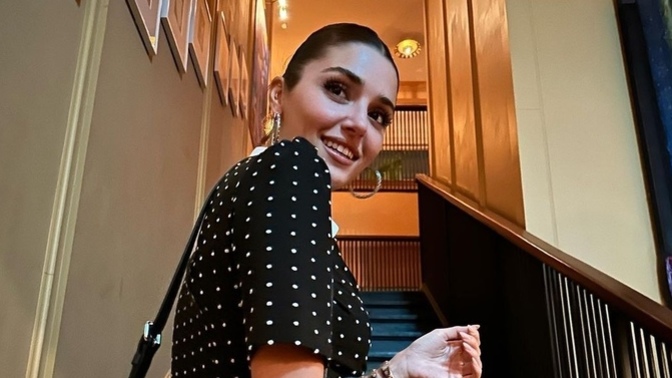 Hande Erçel’in yeni gönderisini beğendiniz mi? Çok güzel değil mi? 🌸