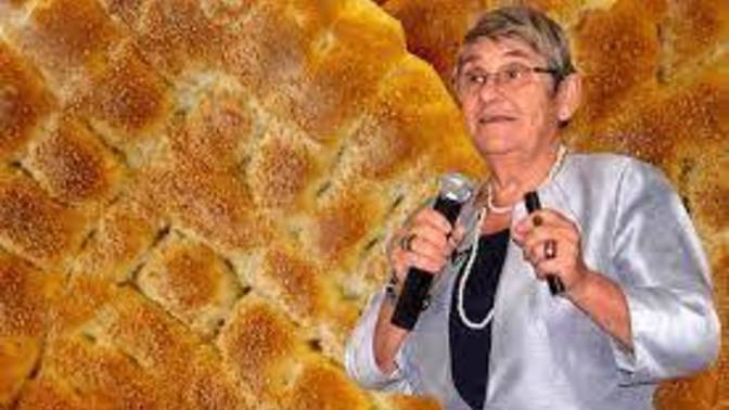 Profesör Canan Karatay, "Ramazan pidesinin içini yiyin" demiş! Ramazan pidesini nasıl yiyorsunuz?