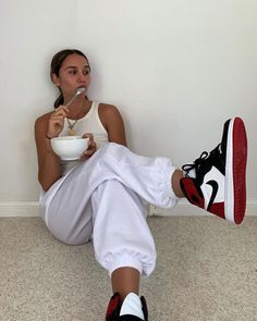 Babamın GSS ödemem için verdiği parayla Air Jordan ayakkabı aldım. GSS ödemesini diğer ay yapacağım, ben kötü bir evlat mıyım?