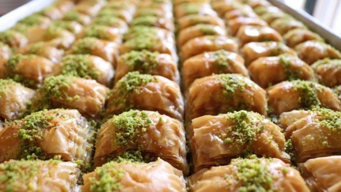 Cevizli VS. Fıstıklı Baklava! Senin favorin hangisi daima?