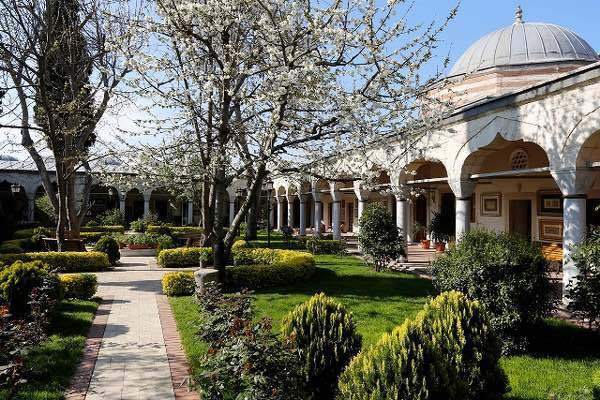 İstanbul'da yaşayan birinin bile hiç gitmemiş olabileceği ama görülmesi gereken önemli bir yer söyler misiniz?