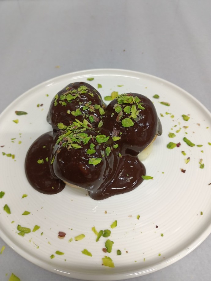 Profiterol yaptım, nasıl gözüküyor sizce KS üyeleri?