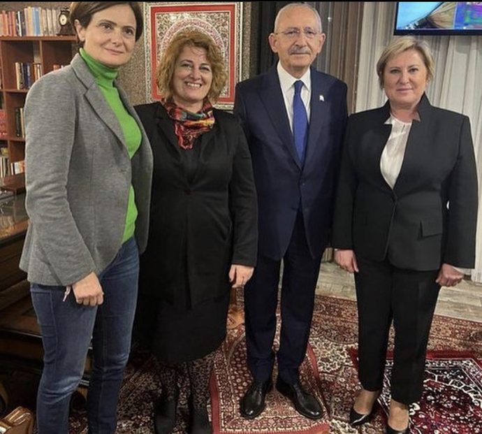 İçinde iman olan kardeşlerim bunlara oy atamaz.