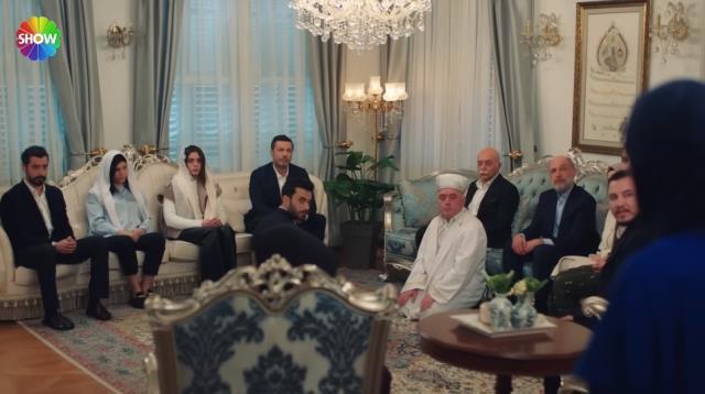 Kızılcık Şerbeti dizisine yayın durdurma cezası verildi! Sizce cezayı hak etti mi?