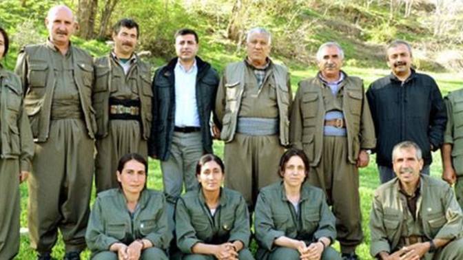 Selahattin Demirtaş terörist değil diyenler nerdesiniz?