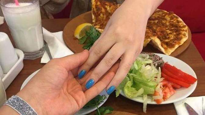 İlk buluşmada lahmacun yenir mi?