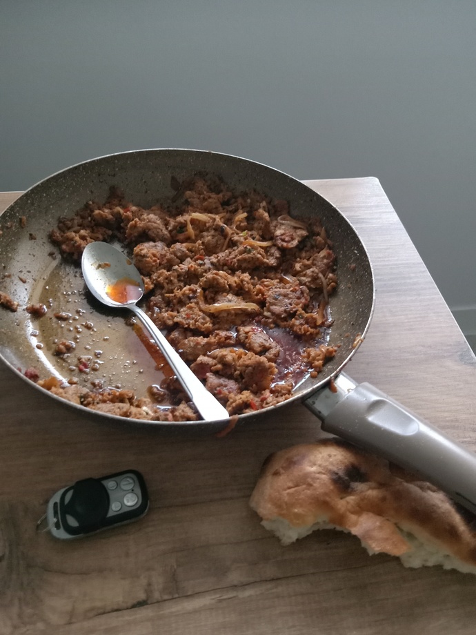 Kadınıma şöyle güzel bir sofra hazırlasam hoşuna gider mi?