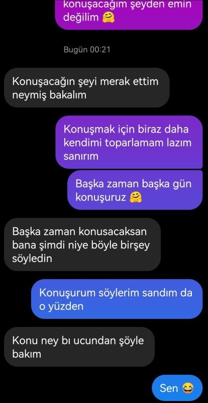 Hoşlandığım kişiyle böyle bir mesajlaşmamız oldu. Hoşlandığımı anlamış mıdır sizce, söylesem mi?