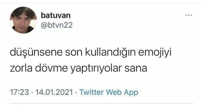 Son kullandığın emojiyi dövme yaptırmak zorunda olsan bu hangisi olurdu?