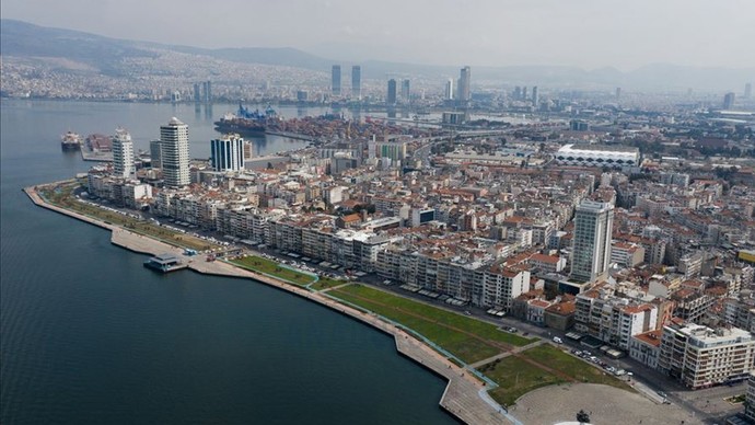 İzmirde gezmeyi sevdiğiniz yerler nereleri?